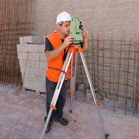 Locação de obras e alocação de equipe técnica